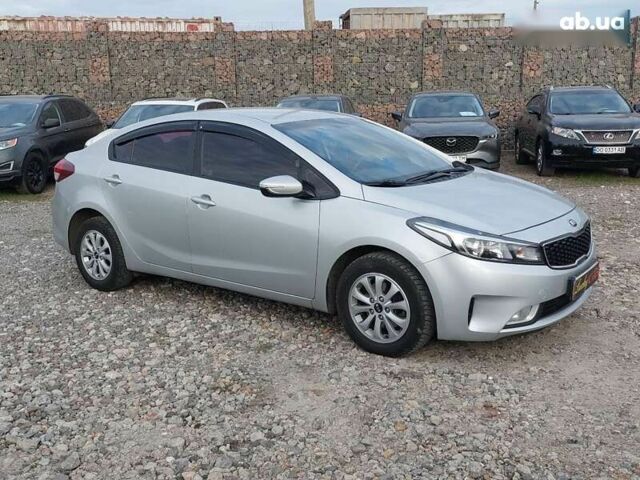 Киа K3, объемом двигателя 1.6 л и пробегом 175 тыс. км за 10700 $, фото 2 на Automoto.ua