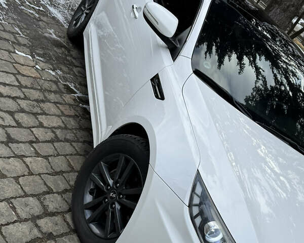 Белый Киа K5, объемом двигателя 2 л и пробегом 226 тыс. км за 9500 $, фото 19 на Automoto.ua