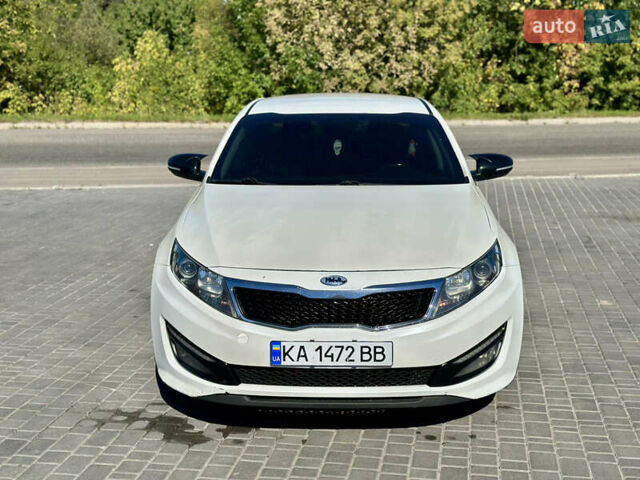 Білий Кіа K5, об'ємом двигуна 2 л та пробігом 255 тис. км за 9000 $, фото 18 на Automoto.ua