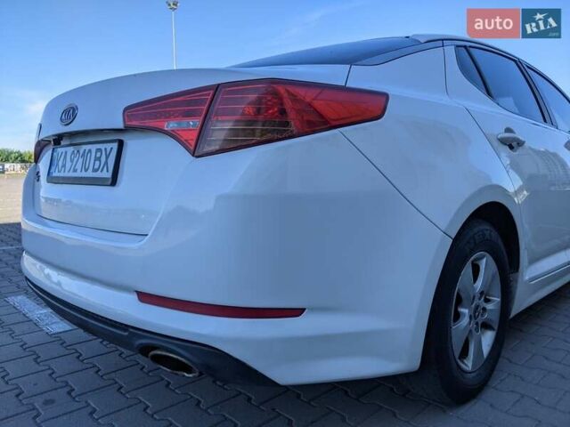 Білий Кіа K5, об'ємом двигуна 2 л та пробігом 420 тис. км за 7200 $, фото 9 на Automoto.ua