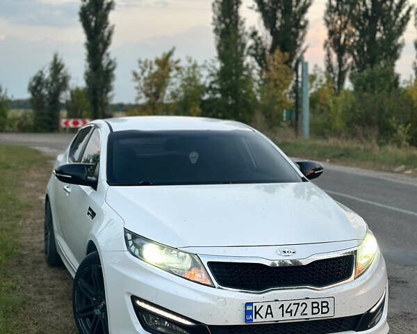 Білий Кіа K5, об'ємом двигуна 2 л та пробігом 255 тис. км за 9000 $, фото 17 на Automoto.ua