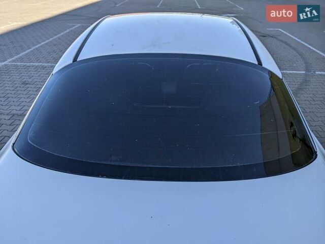 Білий Кіа K5, об'ємом двигуна 2 л та пробігом 420 тис. км за 7200 $, фото 15 на Automoto.ua