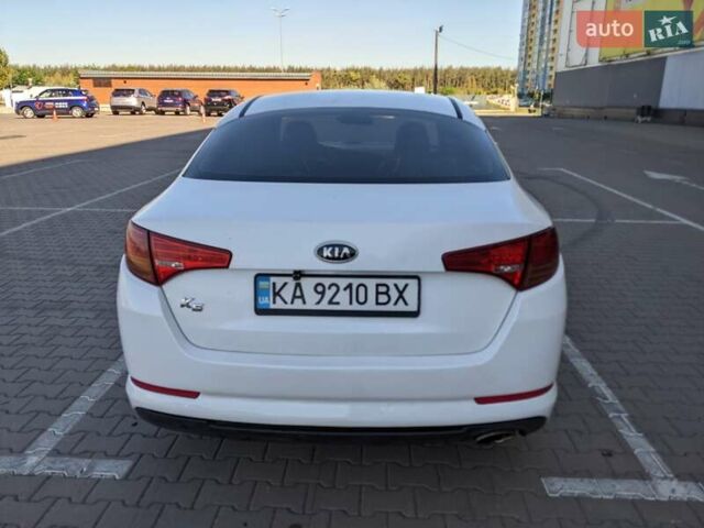 Білий Кіа K5, об'ємом двигуна 2 л та пробігом 420 тис. км за 7200 $, фото 3 на Automoto.ua