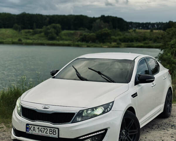 Білий Кіа K5, об'ємом двигуна 2 л та пробігом 255 тис. км за 9000 $, фото 21 на Automoto.ua