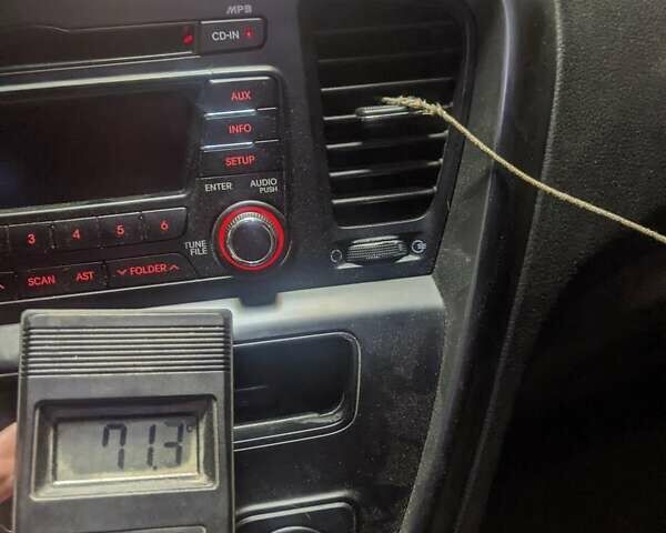 Білий Кіа K5, об'ємом двигуна 2 л та пробігом 420 тис. км за 7200 $, фото 14 на Automoto.ua