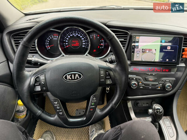 Белый Киа K5, объемом двигателя 2 л и пробегом 365 тыс. км за 7700 $, фото 23 на Automoto.ua