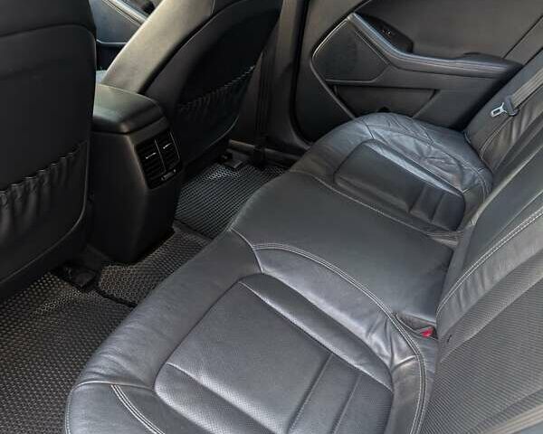 Белый Киа K5, объемом двигателя 2 л и пробегом 298 тыс. км за 7700 $, фото 22 на Automoto.ua