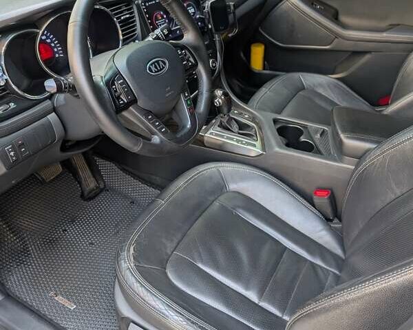 Белый Киа K5, объемом двигателя 2 л и пробегом 298 тыс. км за 7700 $, фото 16 на Automoto.ua