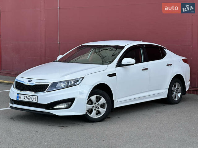 Білий Кіа K5, об'ємом двигуна 2 л та пробігом 422 тис. км за 6999 $, фото 8 на Automoto.ua