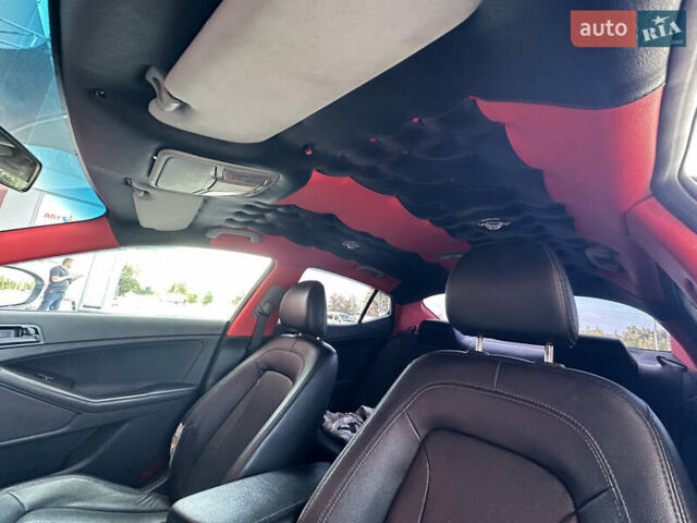 Білий Кіа K5, об'ємом двигуна 2 л та пробігом 422 тис. км за 6999 $, фото 32 на Automoto.ua