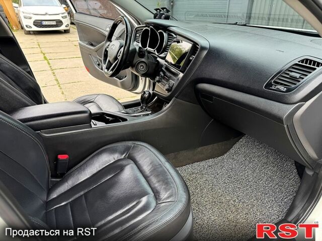 Білий Кіа K5, об'ємом двигуна 2 л та пробігом 222 тис. км за 10500 $, фото 10 на Automoto.ua