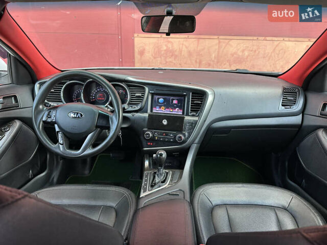 Білий Кіа K5, об'ємом двигуна 2 л та пробігом 420 тис. км за 6700 $, фото 27 на Automoto.ua