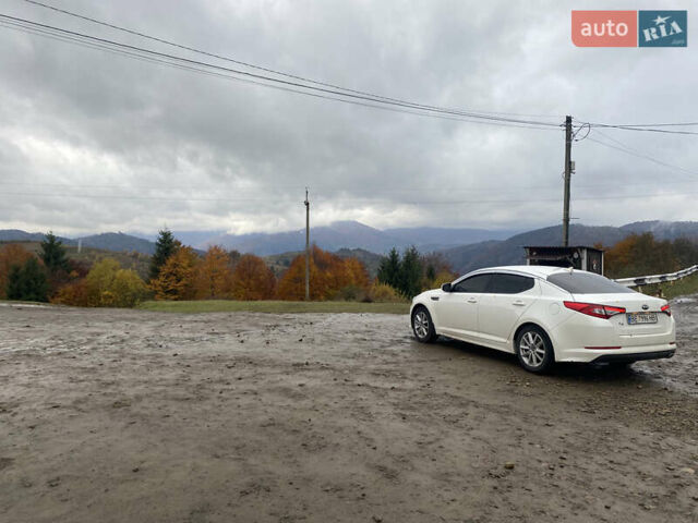 Белый Киа K5, объемом двигателя 2 л и пробегом 450 тыс. км за 8000 $, фото 8 на Automoto.ua