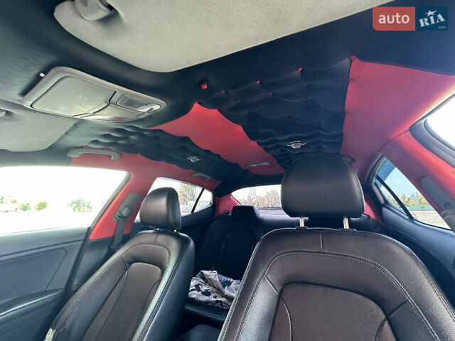 Білий Кіа K5, об'ємом двигуна 2 л та пробігом 422 тис. км за 6999 $, фото 33 на Automoto.ua