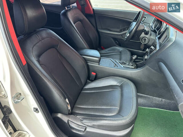 Білий Кіа K5, об'ємом двигуна 2 л та пробігом 422 тис. км за 6999 $, фото 26 на Automoto.ua