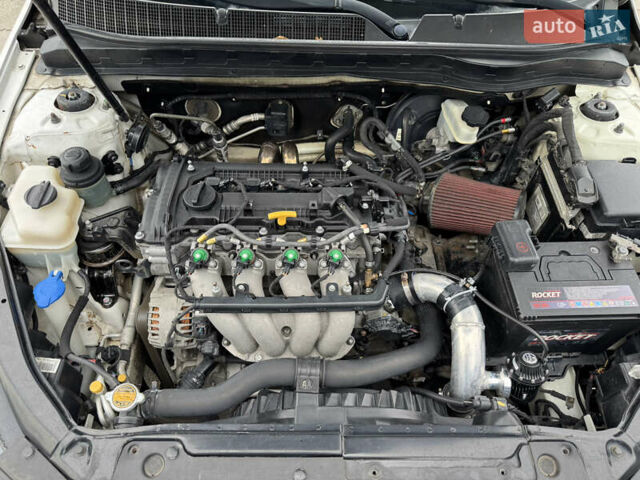 Білий Кіа K5, об'ємом двигуна 2 л та пробігом 222 тис. км за 11500 $, фото 8 на Automoto.ua