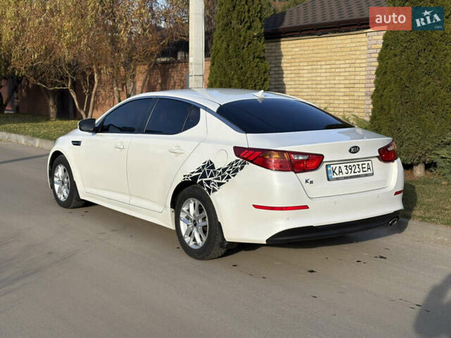 Белый Киа K5, объемом двигателя 2 л и пробегом 282 тыс. км за 7600 $, фото 14 на Automoto.ua