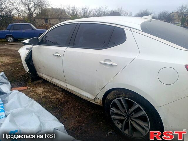 Білий Кіа K5, об'ємом двигуна 2 л та пробігом 200 тис. км за 5000 $, фото 8 на Automoto.ua