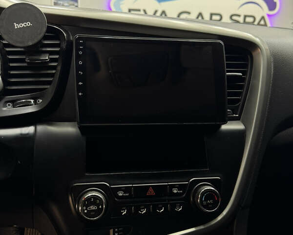 Білий Кіа K5, об'ємом двигуна 2 л та пробігом 260 тис. км за 8499 $, фото 13 на Automoto.ua