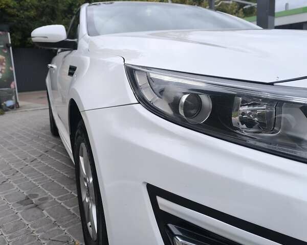 Білий Кіа K5, об'ємом двигуна 2 л та пробігом 255 тис. км за 9300 $, фото 9 на Automoto.ua