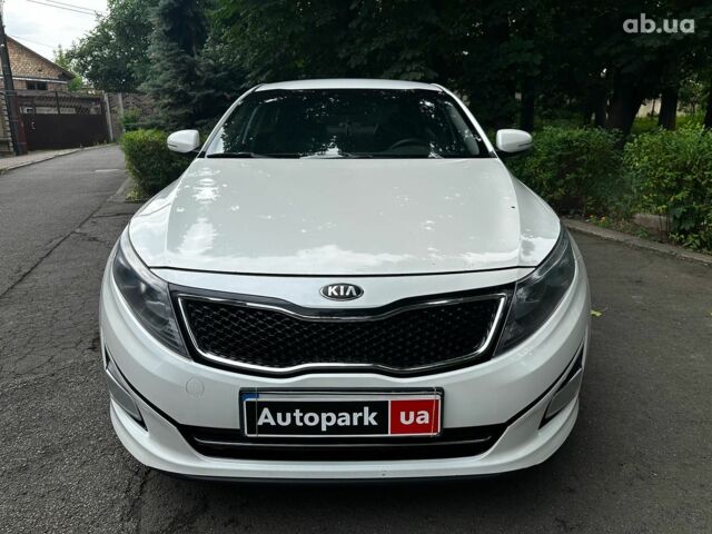 Білий Кіа K5, об'ємом двигуна 2 л та пробігом 261 тис. км за 9290 $, фото 1 на Automoto.ua