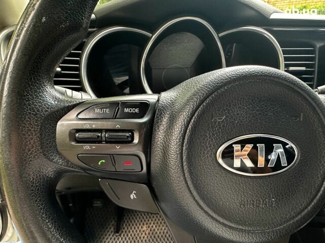 Білий Кіа K5, об'ємом двигуна 2 л та пробігом 261 тис. км за 9290 $, фото 11 на Automoto.ua