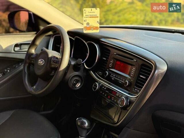 Белый Киа K5, объемом двигателя 2 л и пробегом 282 тыс. км за 7800 $, фото 5 на Automoto.ua