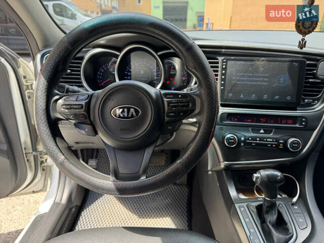 Білий Кіа K5, об'ємом двигуна 2 л та пробігом 261 тис. км за 8500 $, фото 15 на Automoto.ua