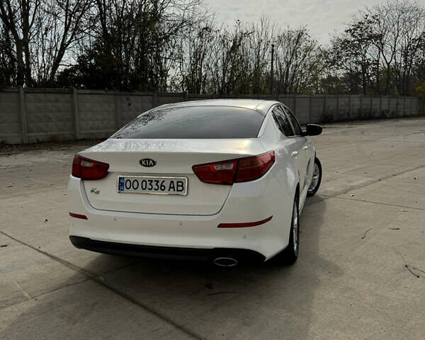 Белый Киа K5, объемом двигателя 2 л и пробегом 199 тыс. км за 12700 $, фото 9 на Automoto.ua