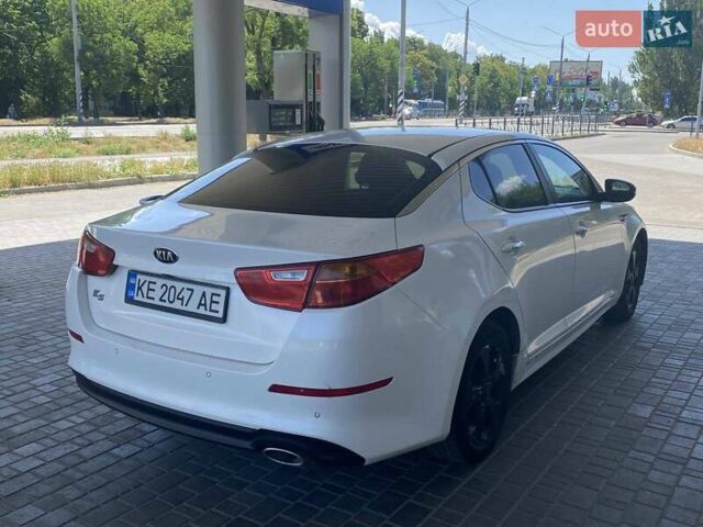 Білий Кіа K5, об'ємом двигуна 2 л та пробігом 290 тис. км за 8800 $, фото 9 на Automoto.ua