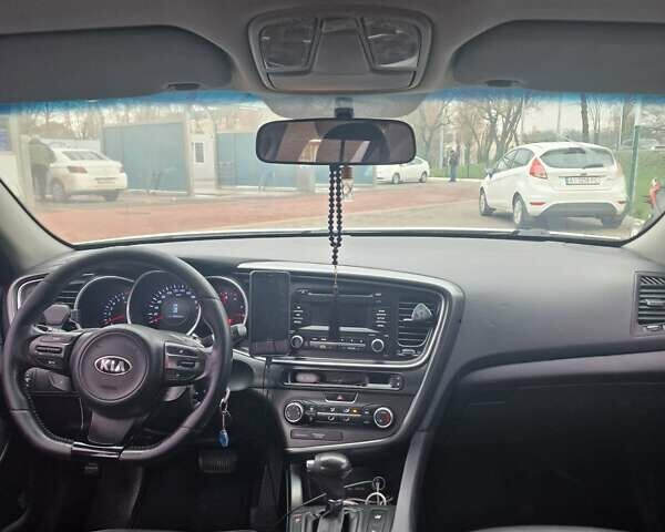 Белый Киа K5, объемом двигателя 2 л и пробегом 295 тыс. км за 8500 $, фото 9 на Automoto.ua