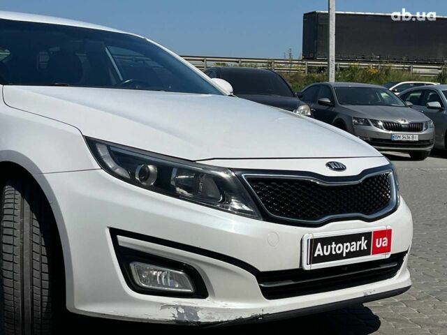 Белый Киа K5, объемом двигателя 2 л и пробегом 246 тыс. км за 10240 $, фото 3 на Automoto.ua