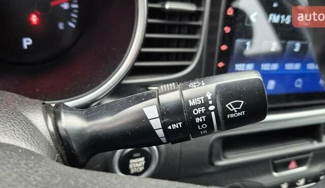 Белый Киа K5, объемом двигателя 2 л и пробегом 229 тыс. км за 9500 $, фото 12 на Automoto.ua