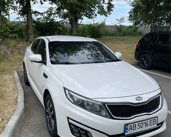Белый Киа K5, объемом двигателя 2 л и пробегом 145 тыс. км за 10500 $, фото 10 на Automoto.ua