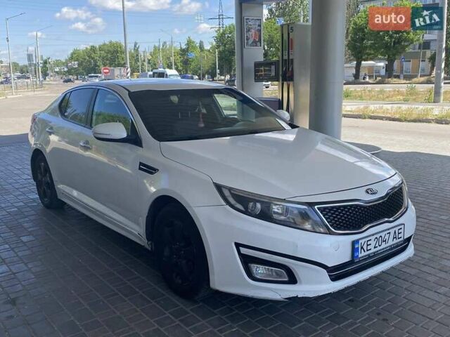 Білий Кіа K5, об'ємом двигуна 2 л та пробігом 290 тис. км за 8800 $, фото 6 на Automoto.ua