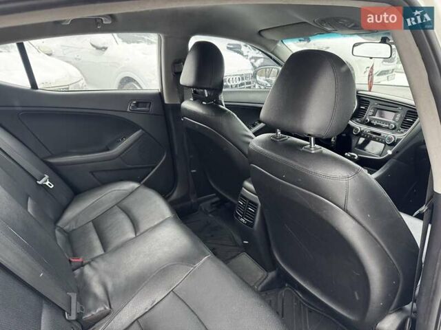 Білий Кіа K5, об'ємом двигуна 2 л та пробігом 440 тис. км за 6900 $, фото 10 на Automoto.ua