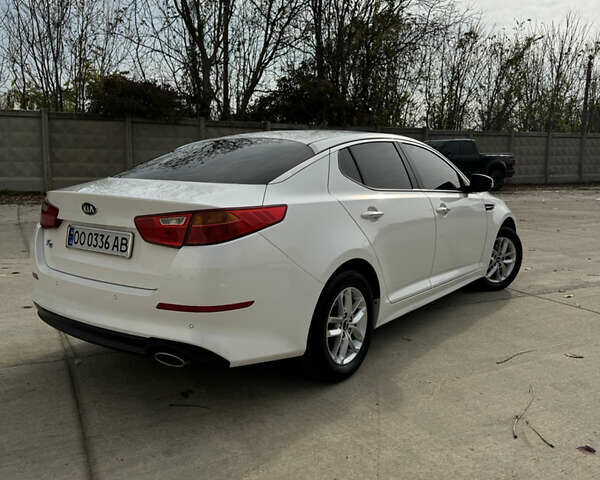 Белый Киа K5, объемом двигателя 2 л и пробегом 199 тыс. км за 12700 $, фото 11 на Automoto.ua