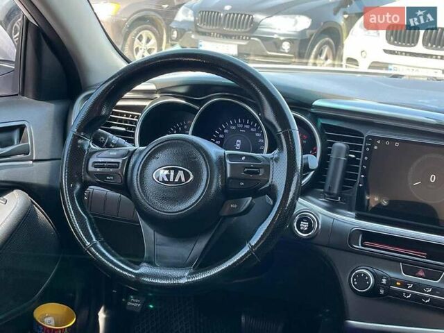 Белый Киа K5, объемом двигателя 2 л и пробегом 246 тыс. км за 10240 $, фото 33 на Automoto.ua