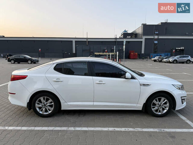Белый Киа K5, объемом двигателя 2 л и пробегом 376 тыс. км за 8600 $, фото 3 на Automoto.ua