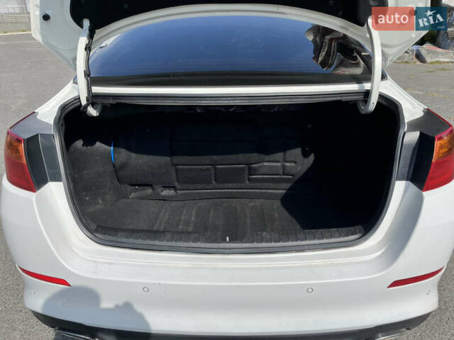 Білий Кіа K5, об'ємом двигуна 2 л та пробігом 395 тис. км за 10000 $, фото 7 на Automoto.ua
