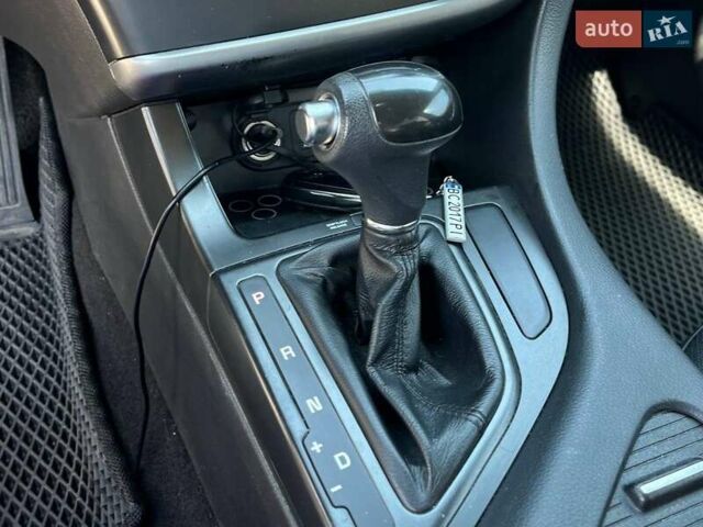 Белый Киа K5, объемом двигателя 2 л и пробегом 246 тыс. км за 10240 $, фото 22 на Automoto.ua