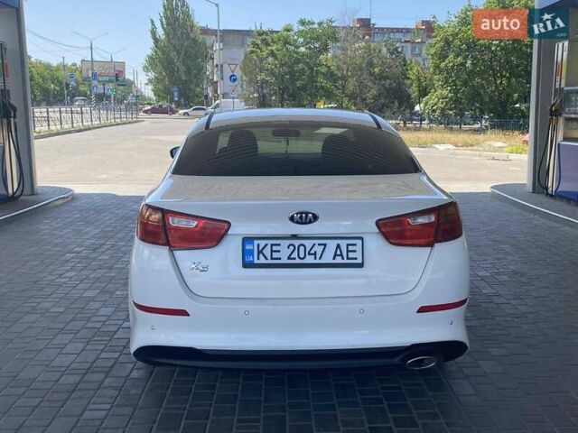 Білий Кіа K5, об'ємом двигуна 2 л та пробігом 290 тис. км за 8800 $, фото 11 на Automoto.ua