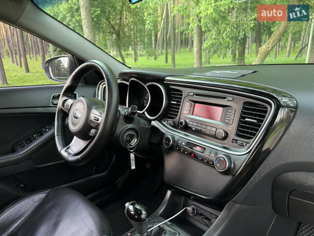 Белый Киа K5, объемом двигателя 2 л и пробегом 372 тыс. км за 8500 $, фото 24 на Automoto.ua