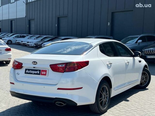 Белый Киа K5, объемом двигателя 2 л и пробегом 246 тыс. км за 10240 $, фото 7 на Automoto.ua