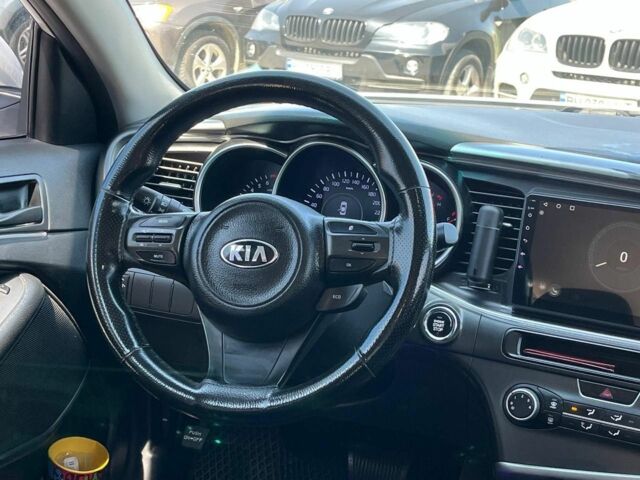 Белый Киа K5, объемом двигателя 2 л и пробегом 246 тыс. км за 10240 $, фото 33 на Automoto.ua