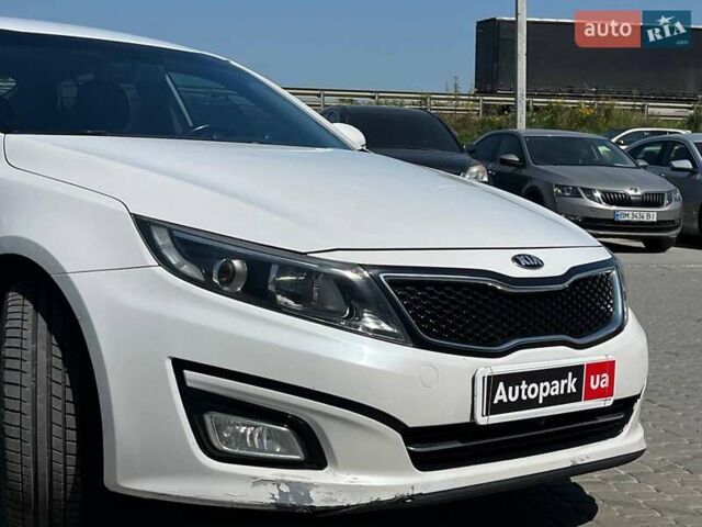 Белый Киа K5, объемом двигателя 2 л и пробегом 246 тыс. км за 10240 $, фото 2 на Automoto.ua