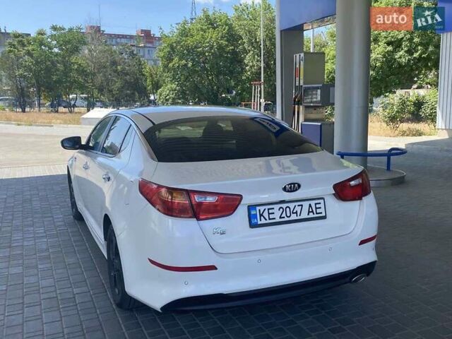 Білий Кіа K5, об'ємом двигуна 2 л та пробігом 290 тис. км за 8800 $, фото 12 на Automoto.ua