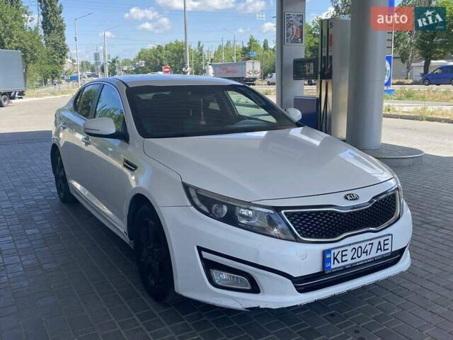 Білий Кіа K5, об'ємом двигуна 2 л та пробігом 290 тис. км за 8800 $, фото 5 на Automoto.ua