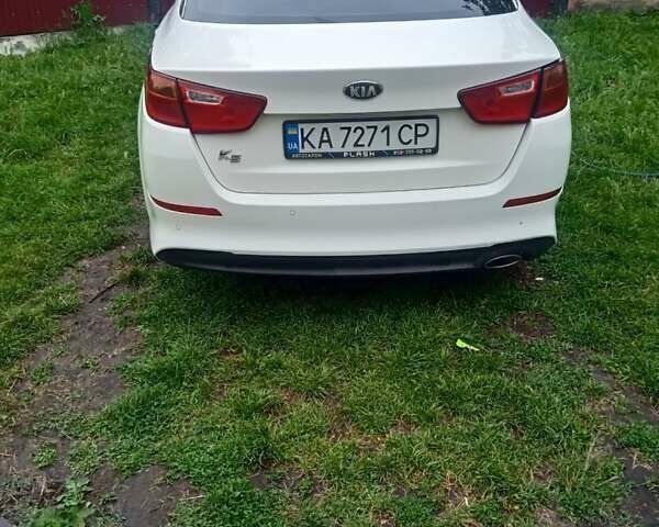 Белый Киа K5, объемом двигателя 2 л и пробегом 300 тыс. км за 8000 $, фото 8 на Automoto.ua