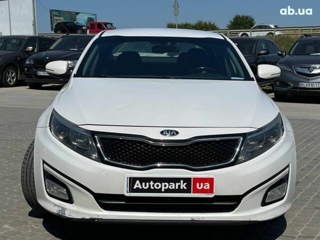 Белый Киа K5, объемом двигателя 2 л и пробегом 246 тыс. км за 10240 $, фото 1 на Automoto.ua